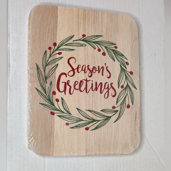 Christmas Wooden Cutting Board Holly Berries Wreath Seasons Greetings - Picture 2 of 9